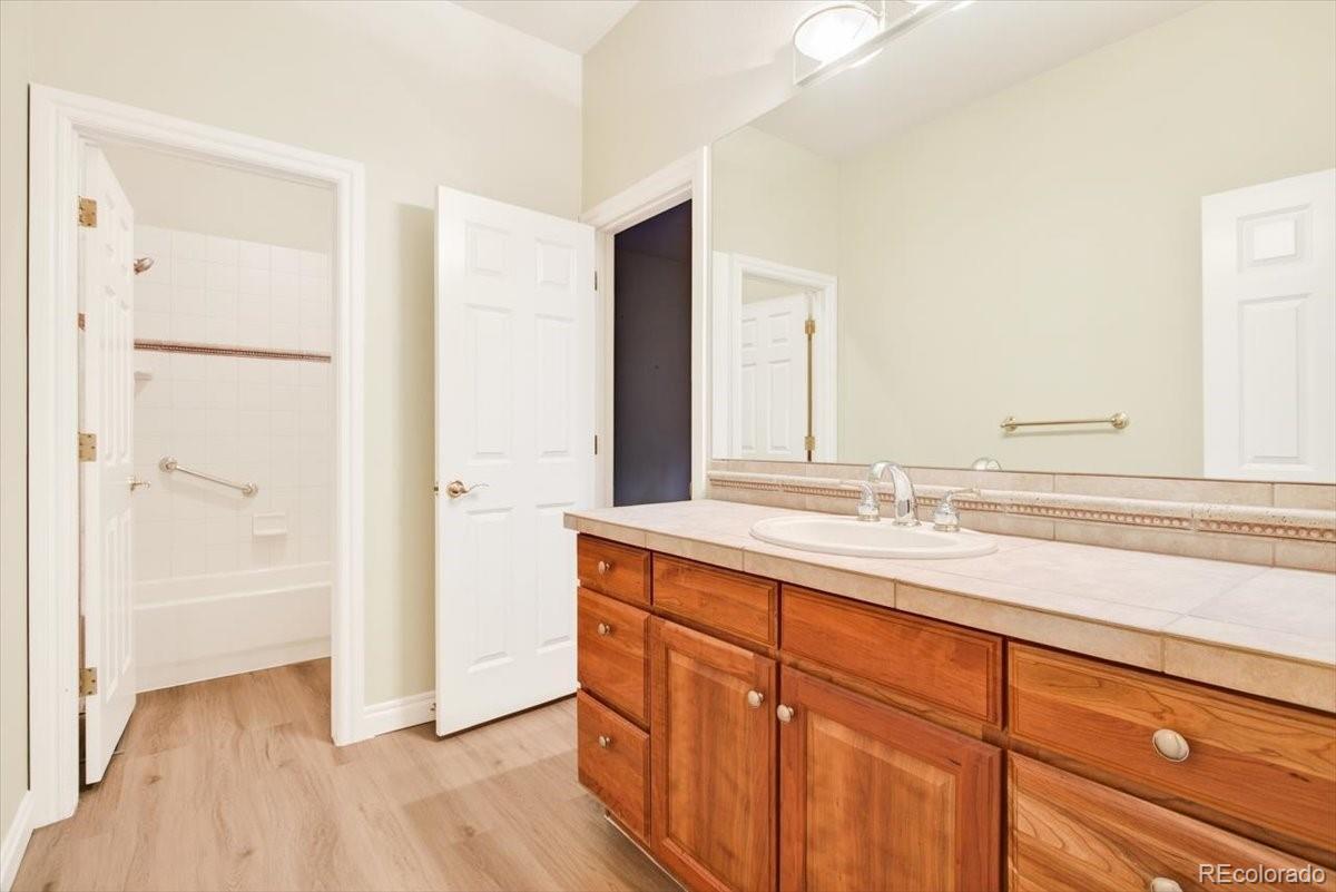 MLS Image #32 for 9430 s silent hills drive,lone tree, Colorado