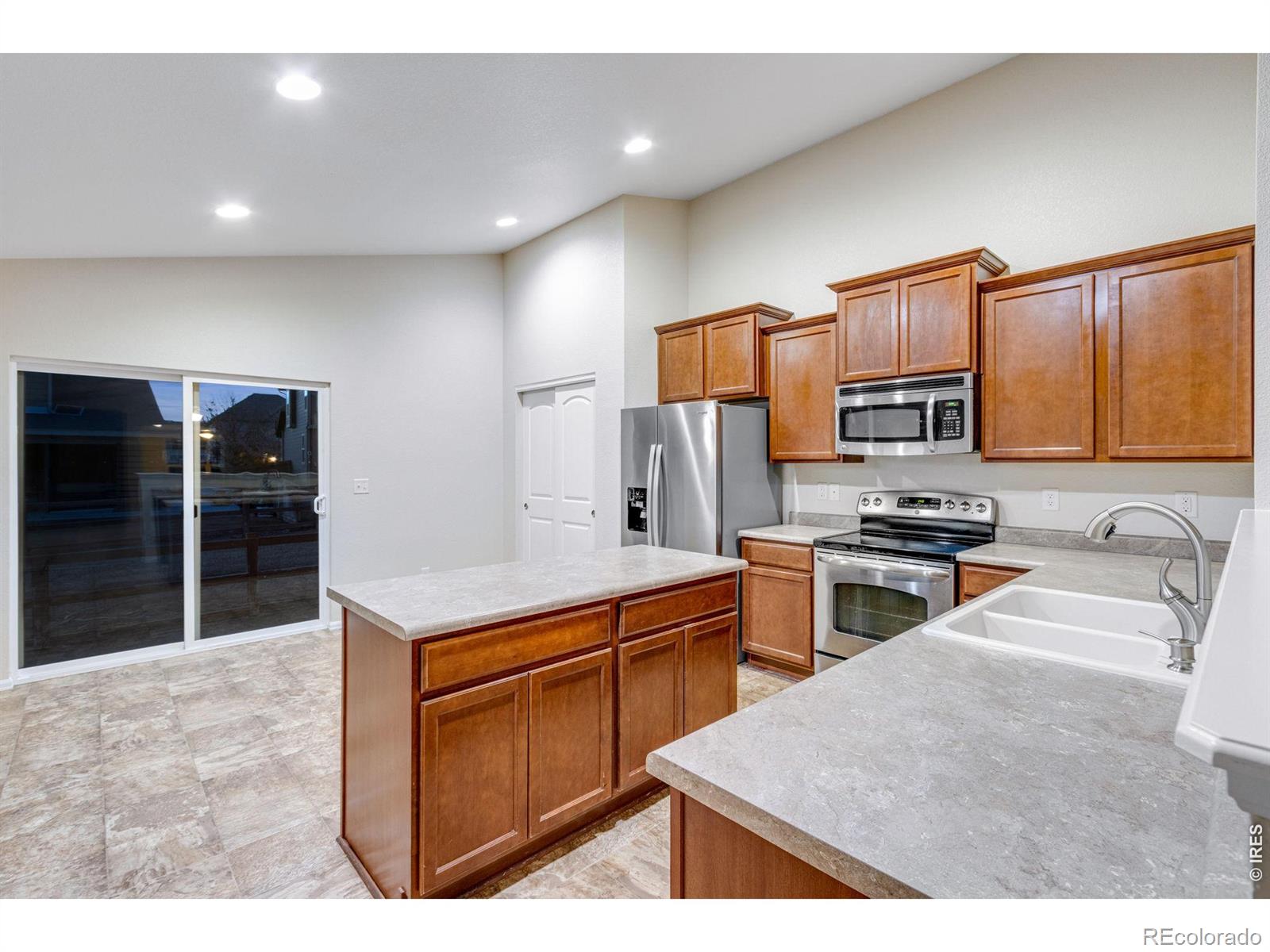 MLS Image #16 for 1554  benfleet court,windsor, Colorado