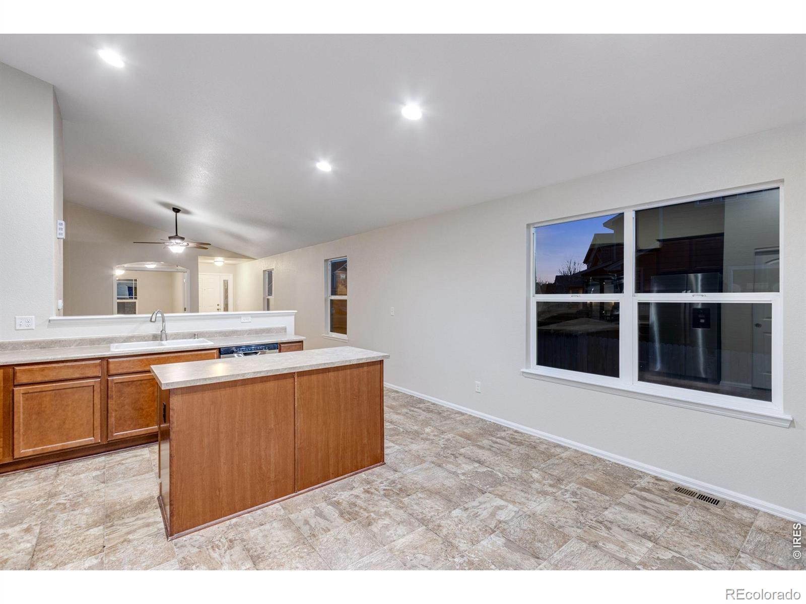 MLS Image #9 for 1554  benfleet court,windsor, Colorado