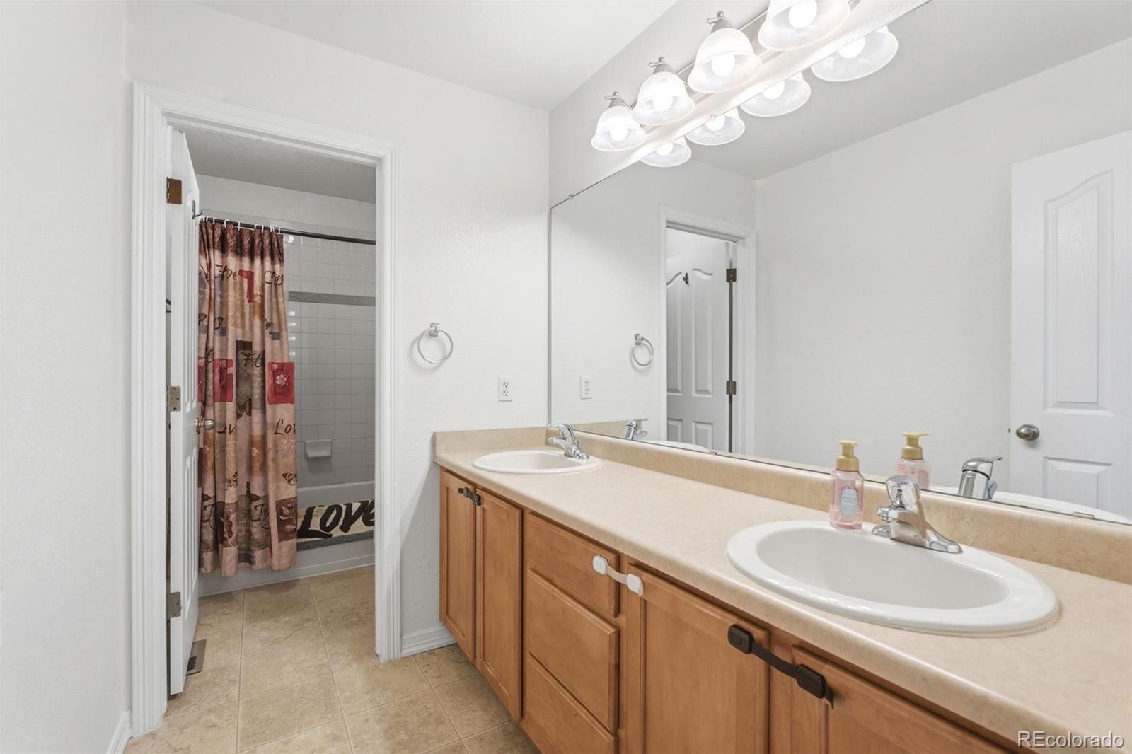 MLS Image #18 for 23843 e 2nd drive,aurora, Colorado