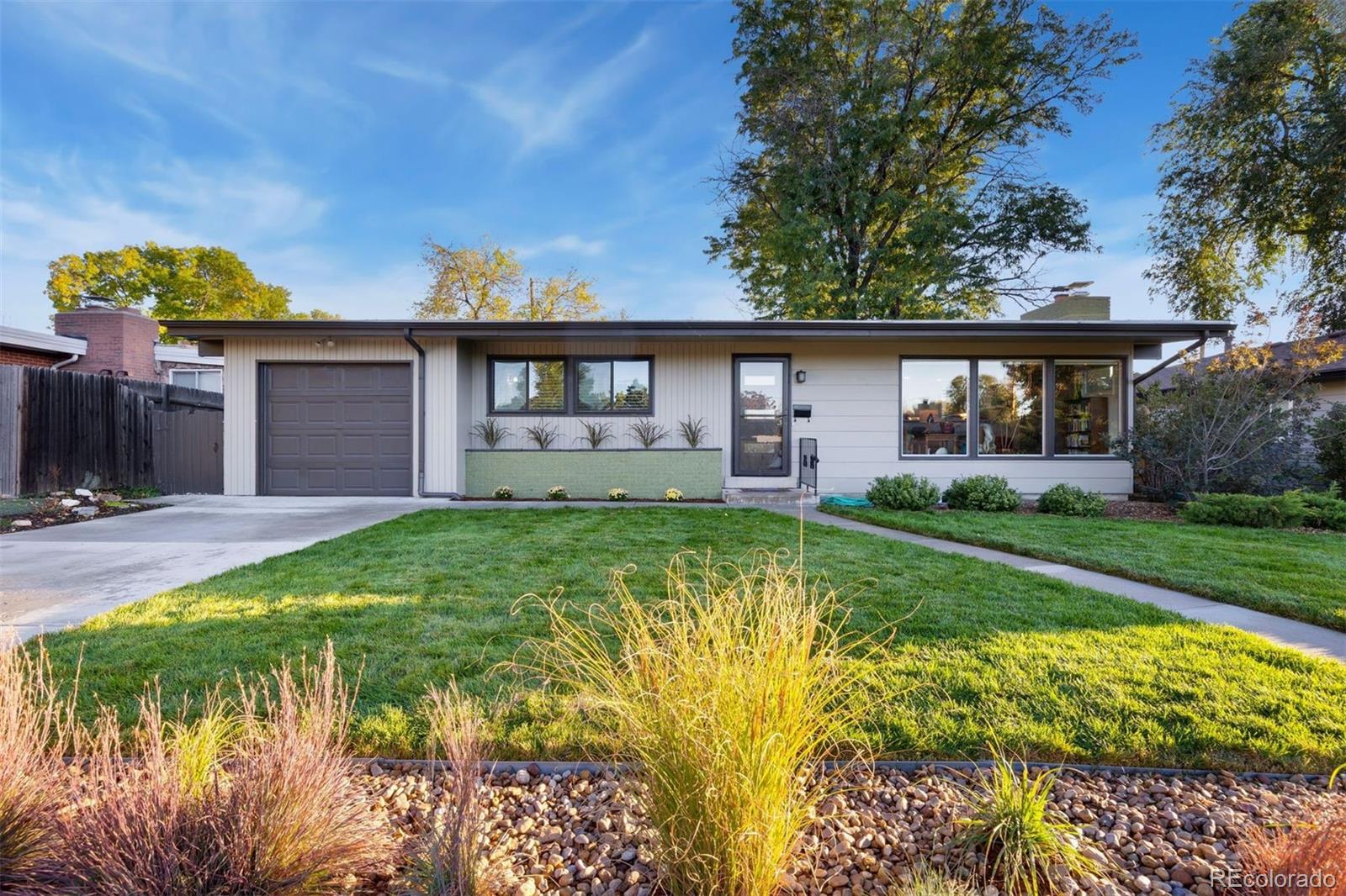 MLS Image #1 for 680 s washington circle,englewood, Colorado