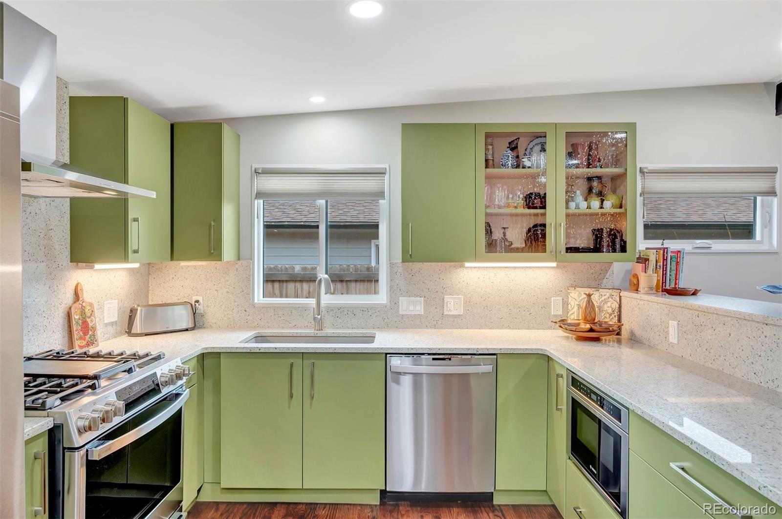 MLS Image #14 for 680 s washington circle,englewood, Colorado