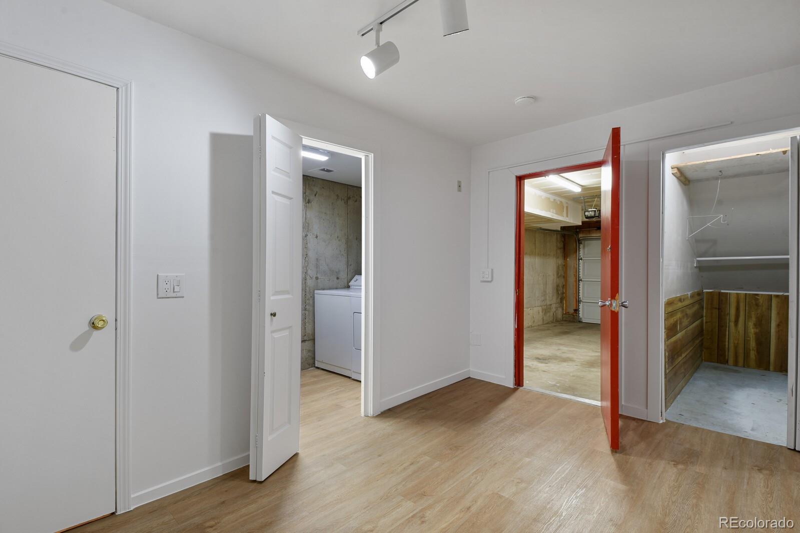 MLS Image #11 for 1811 s quebec way,denver, Colorado