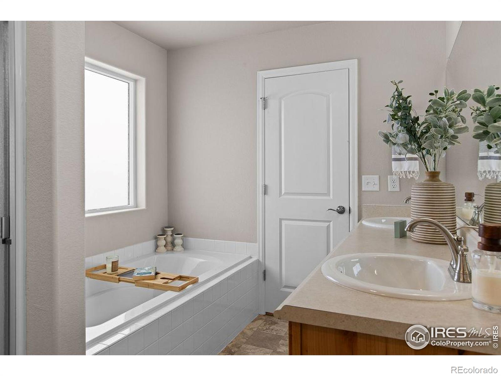 MLS Image #18 for 1525  lake vista way,severance, Colorado