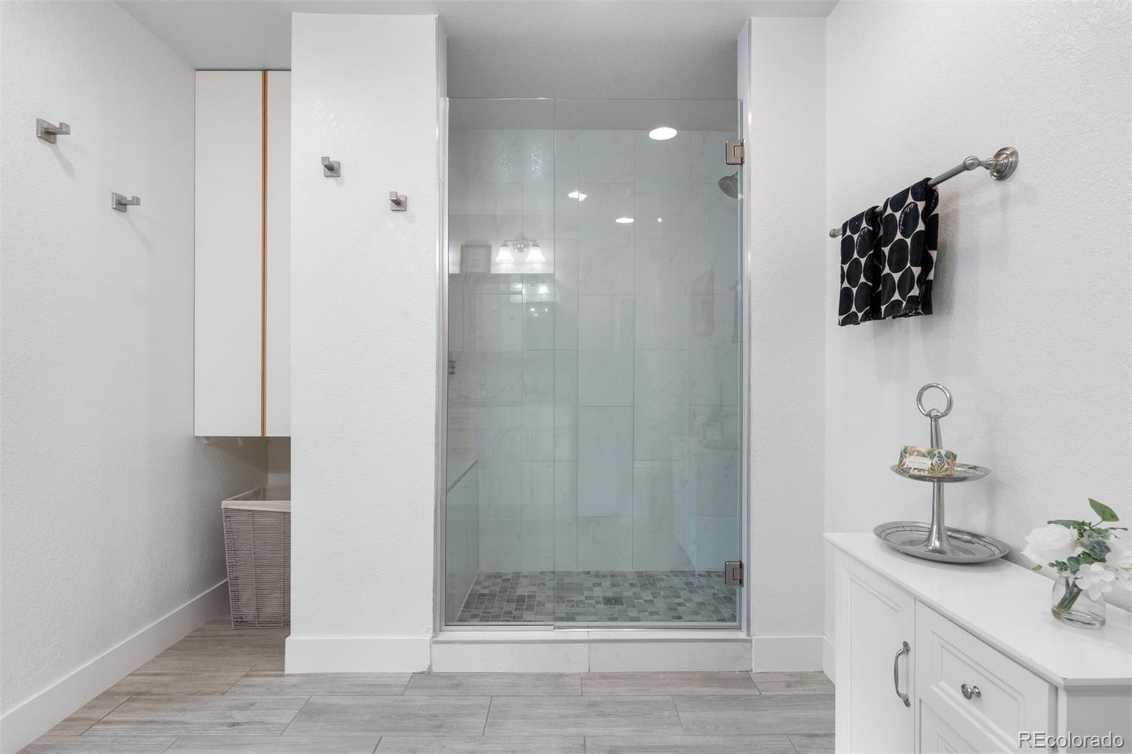 MLS Image #19 for 7155 e exposition avenue,denver, Colorado