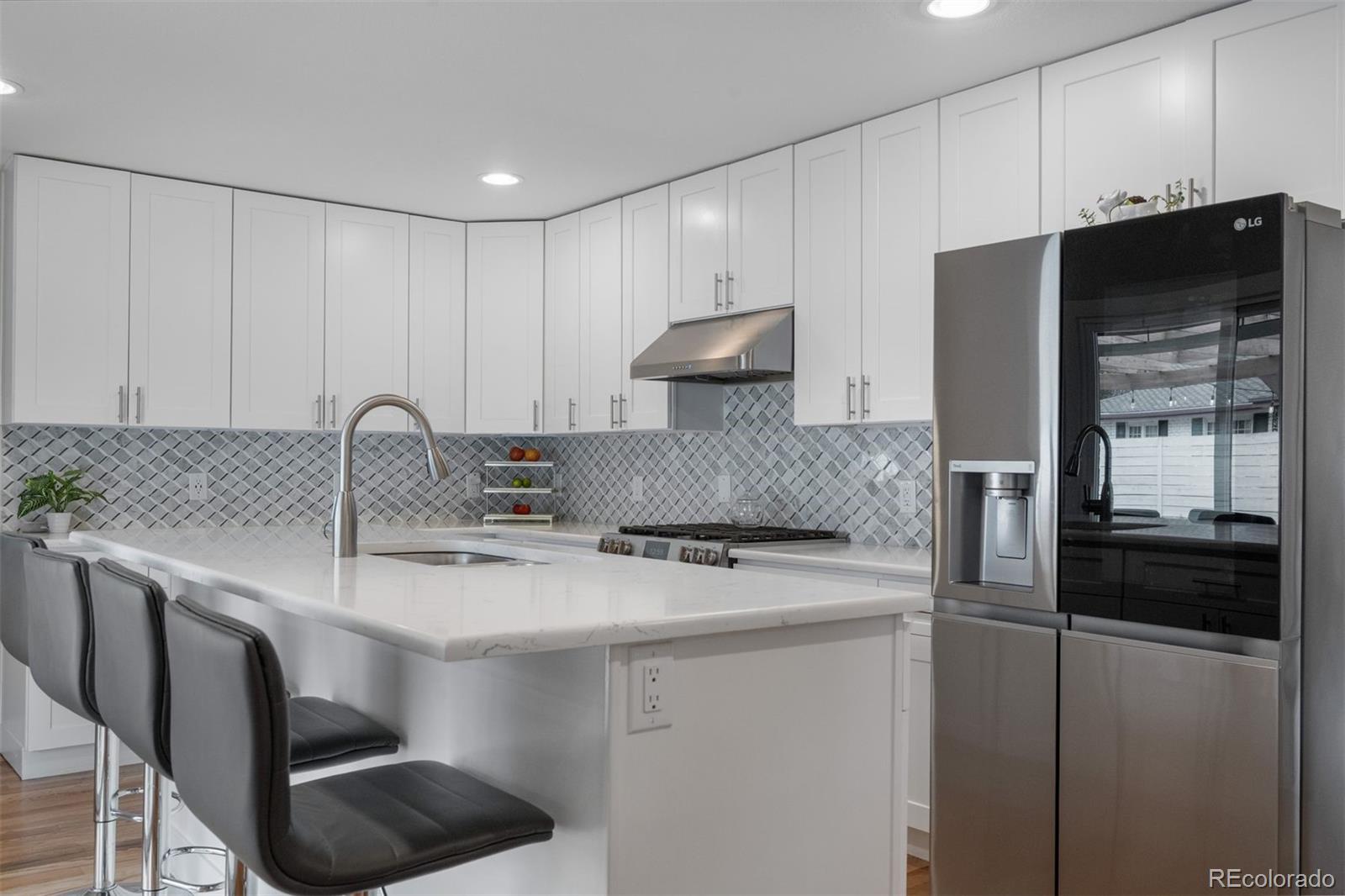 MLS Image #7 for 7155 e exposition avenue,denver, Colorado