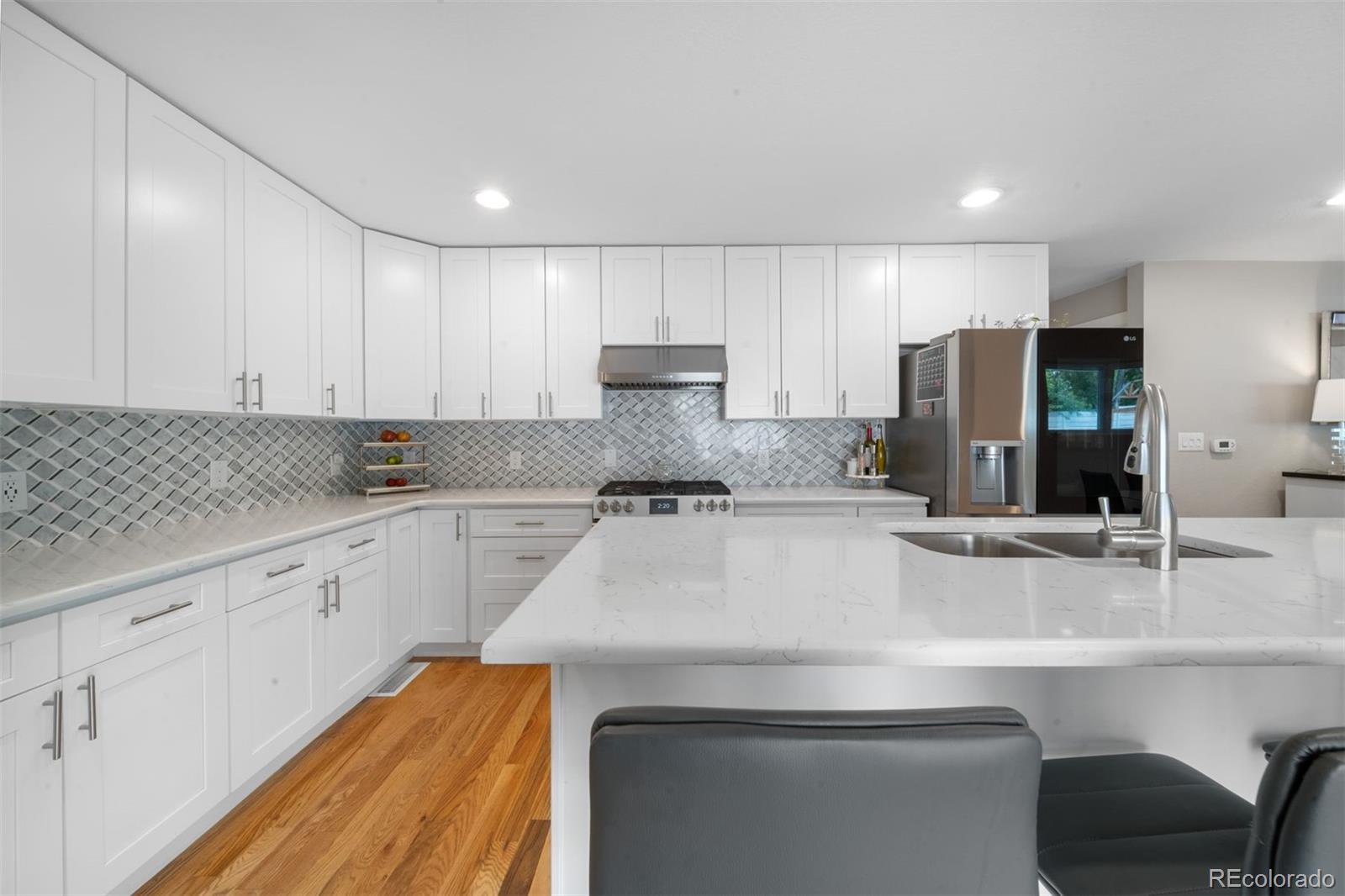 MLS Image #8 for 7155 e exposition avenue,denver, Colorado