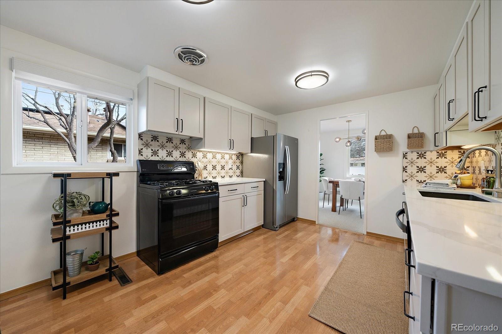 MLS Image #11 for 593 e amherst place,englewood, Colorado