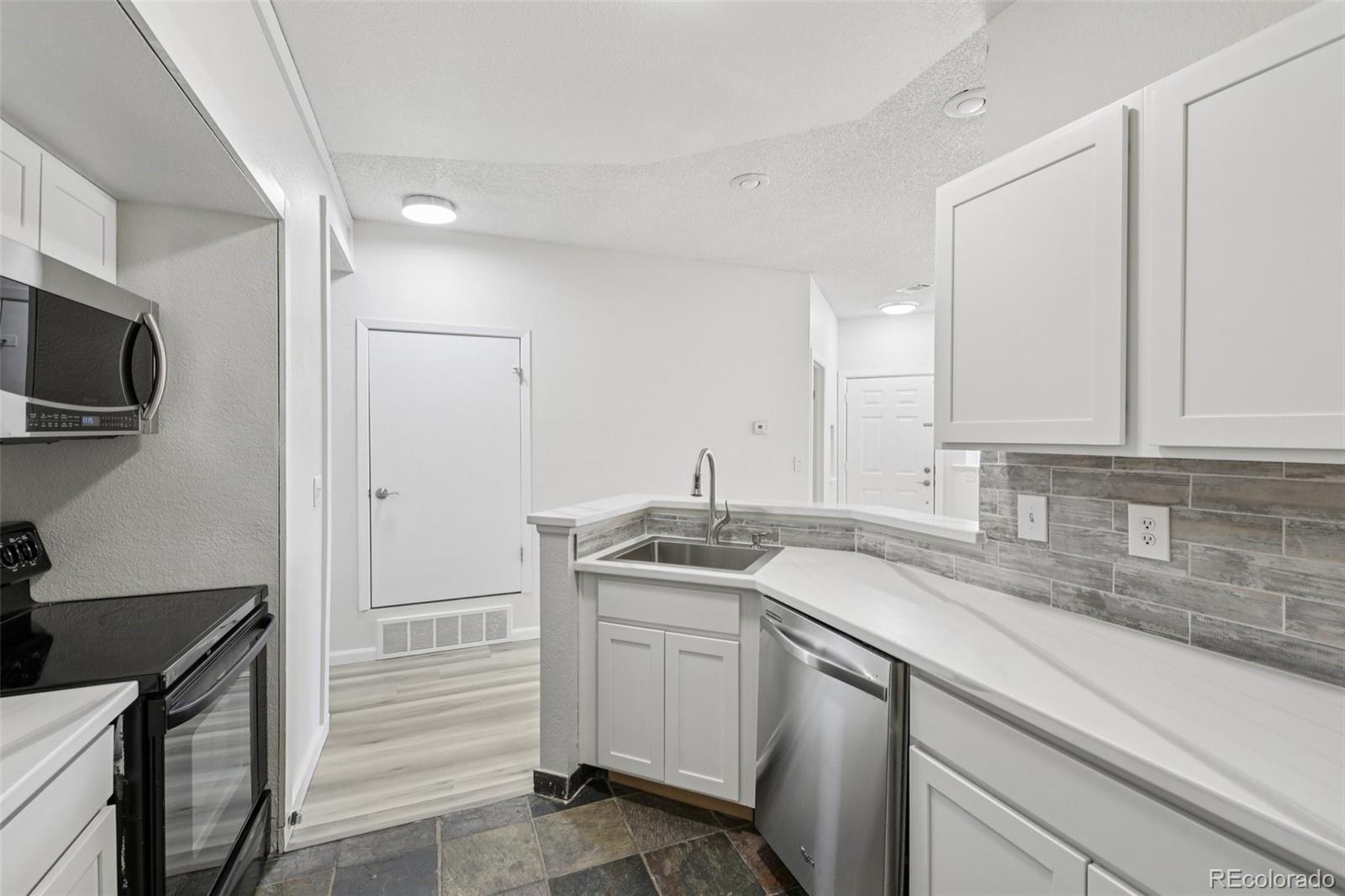 MLS Image #13 for 6001 s yosemite street b102,greenwood village, Colorado