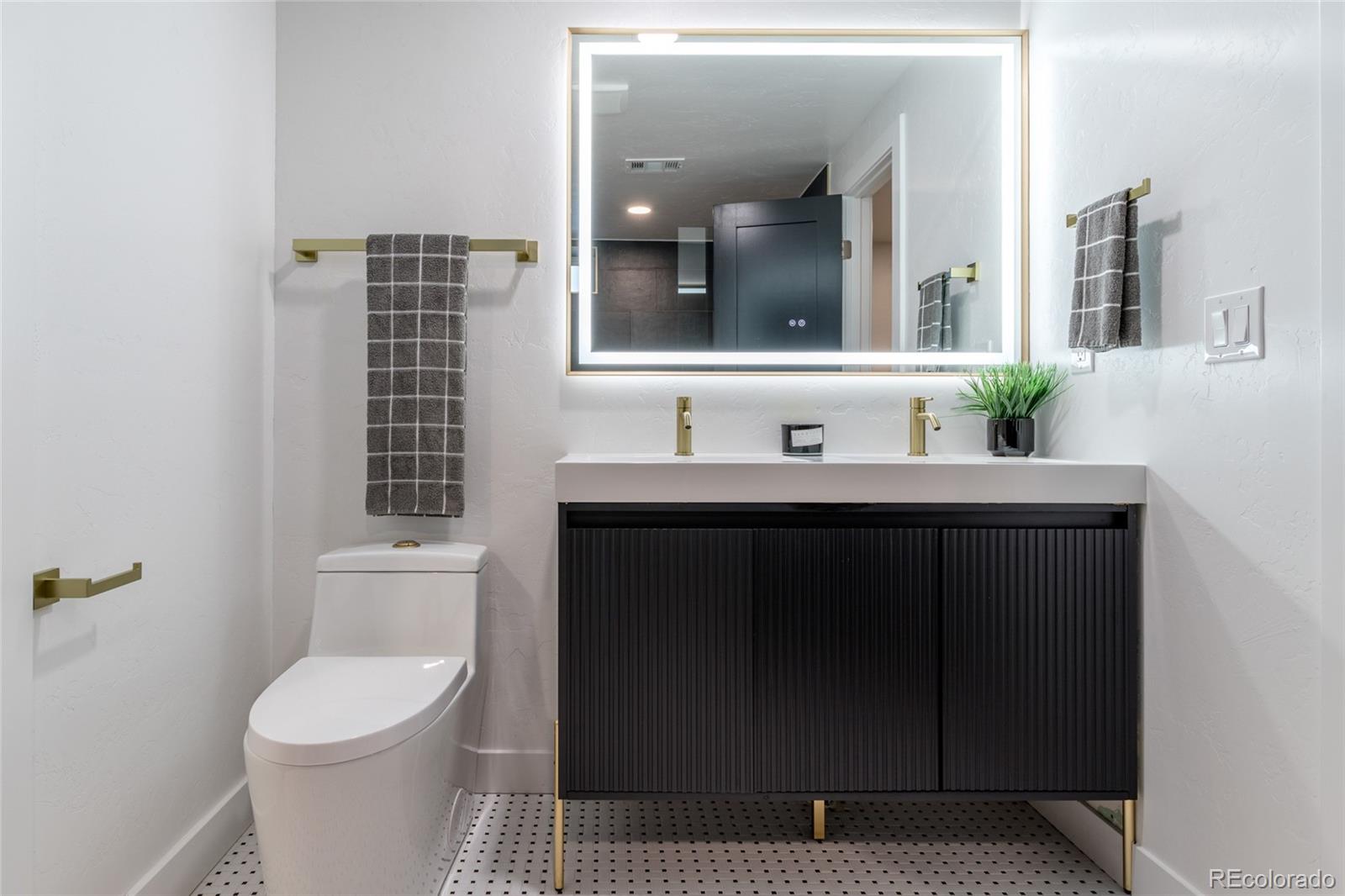MLS Image #17 for 2518  kearney street,denver, Colorado