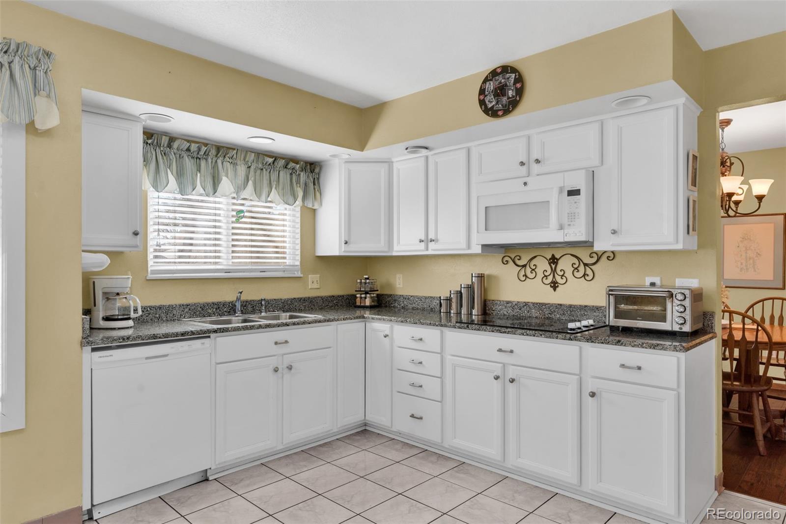 MLS Image #11 for 5  strawflower court,pueblo, Colorado
