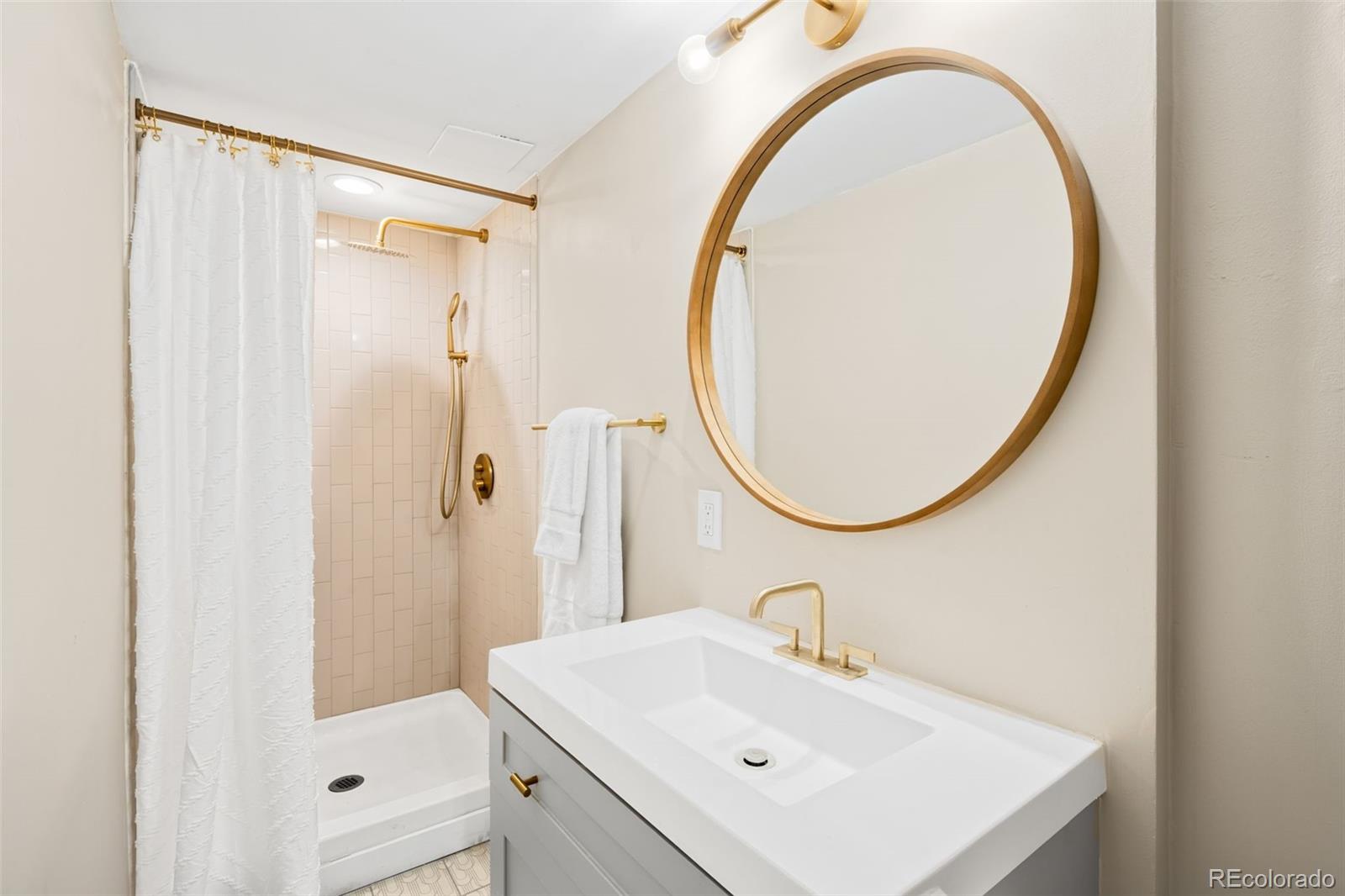 MLS Image #24 for 1013  adams street,denver, Colorado