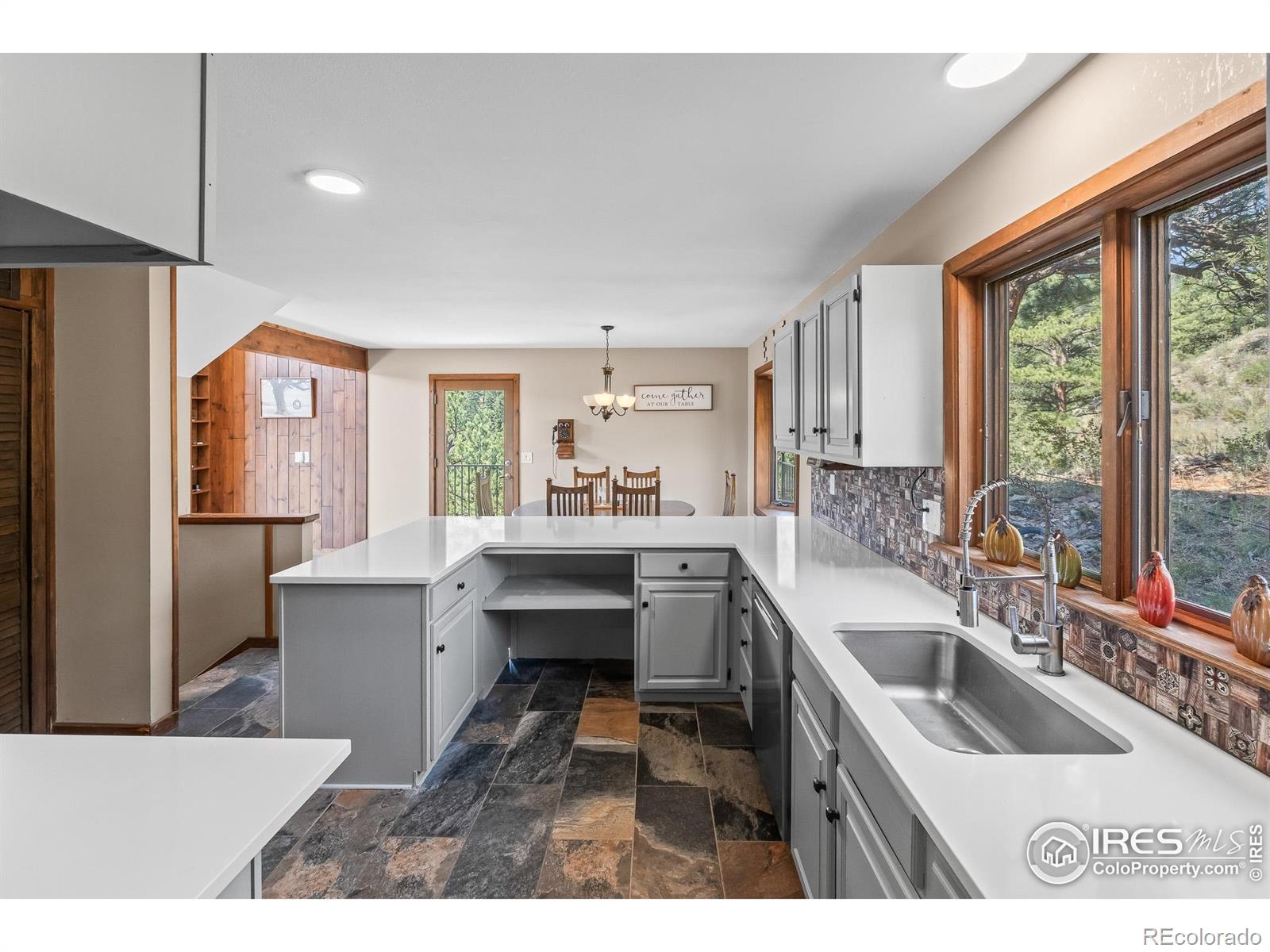 MLS Image #8 for 317  dunraven glade road,glen haven, Colorado