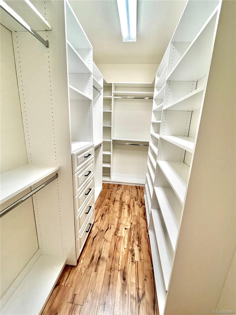 MLS Image #14 for 9002 e 24th place 101,denver, Colorado