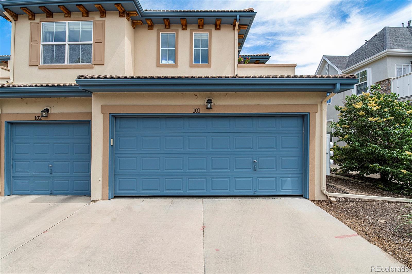 MLS Image #18 for 9002 e 24th place 101,denver, Colorado