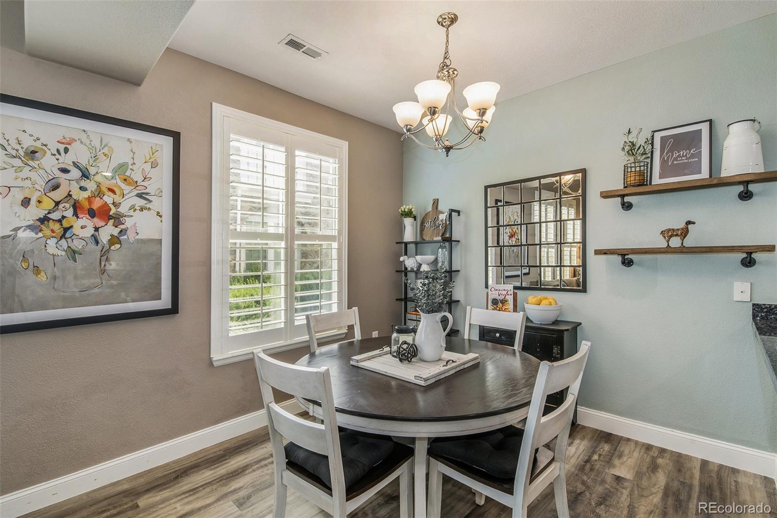 MLS Image #5 for 9002 e 24th place 101,denver, Colorado