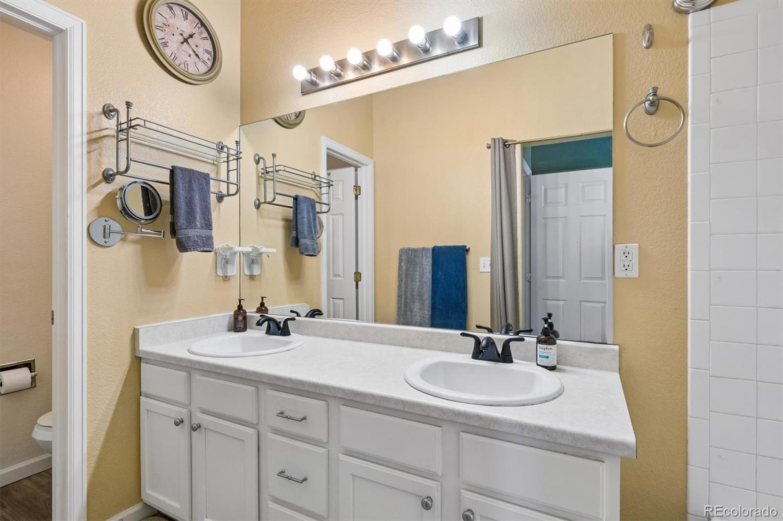 MLS Image #10 for 19962 e harvard avenue,aurora, Colorado