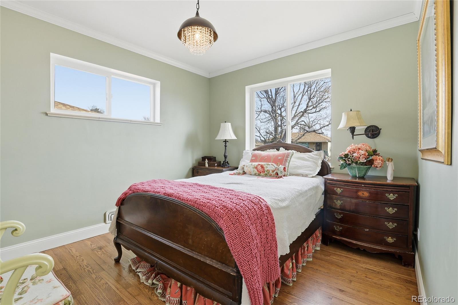 MLS Image #11 for 1649 s utica street,denver, Colorado