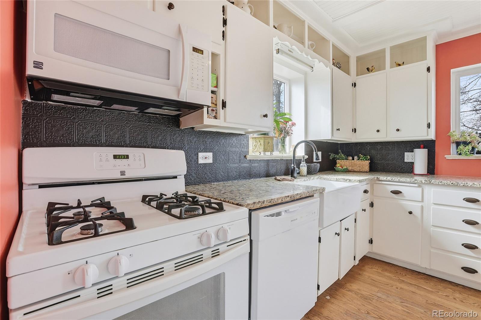 MLS Image #7 for 1649 s utica street,denver, Colorado