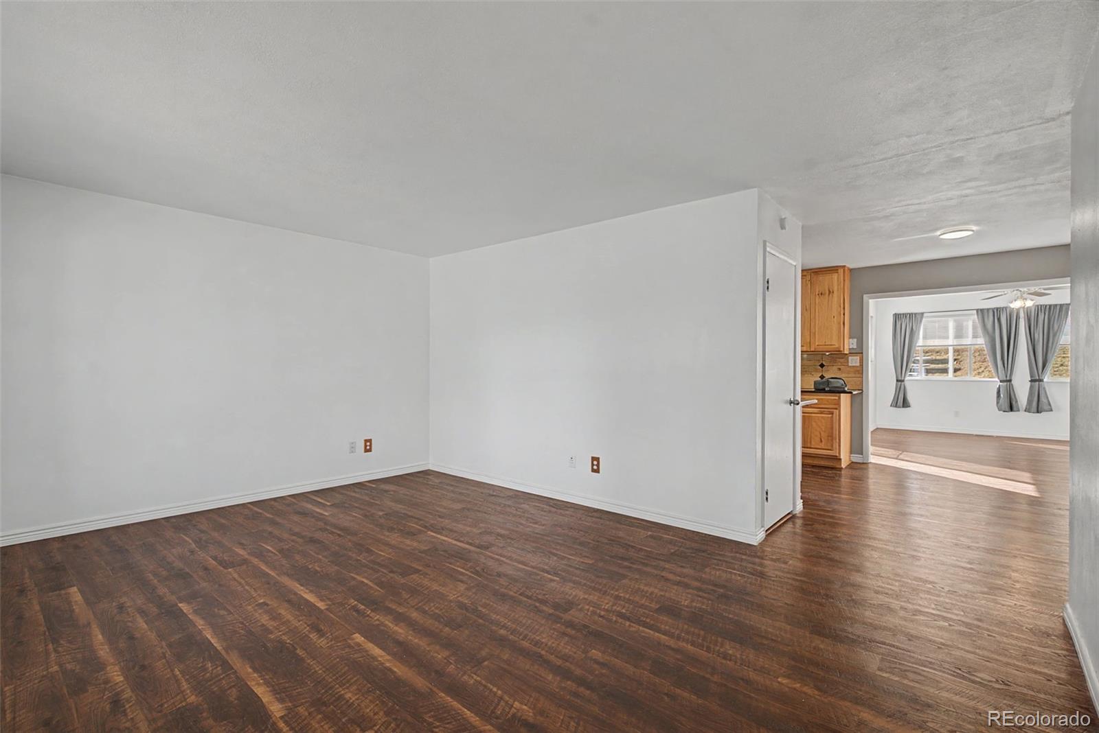 MLS Image #10 for 7584 e costilla boulevard,centennial, Colorado