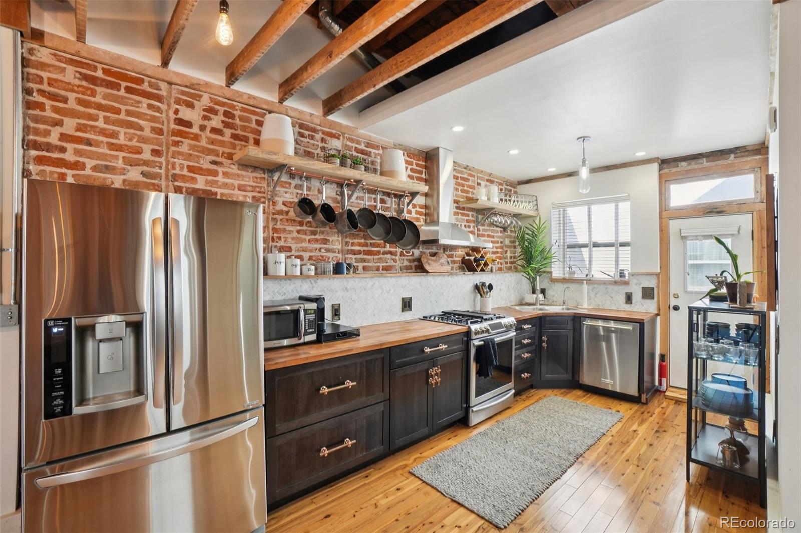 MLS Image #14 for 610 n logan street,denver, Colorado