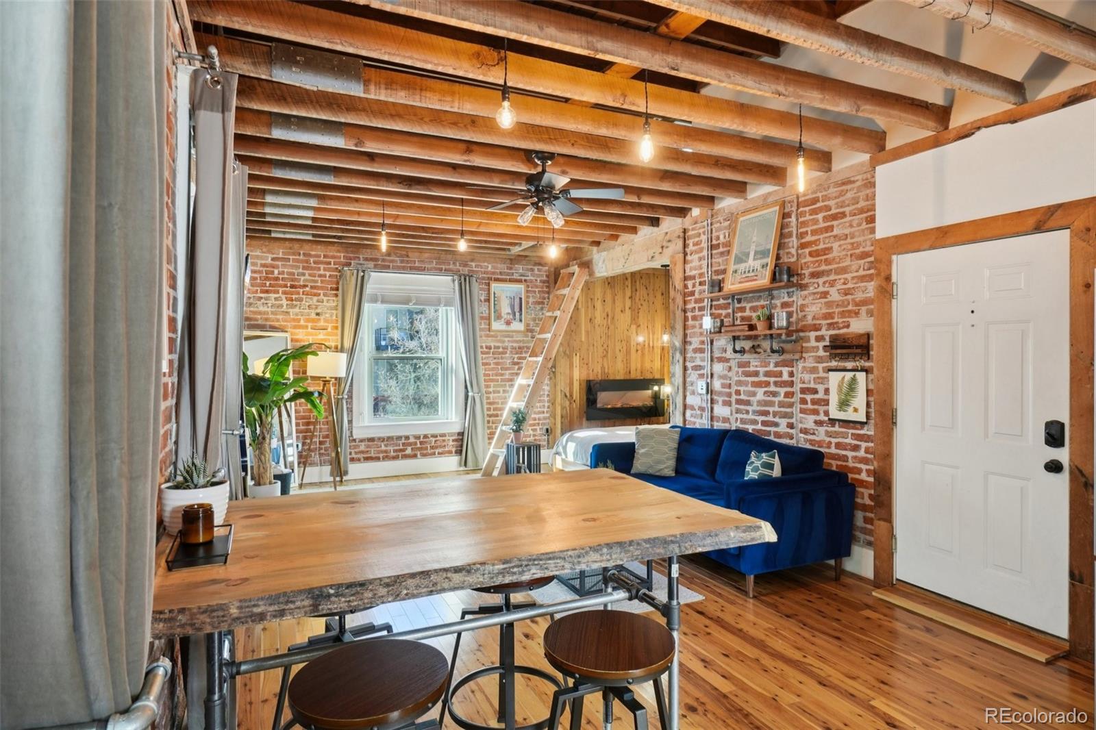 MLS Image #5 for 610 n logan street,denver, Colorado