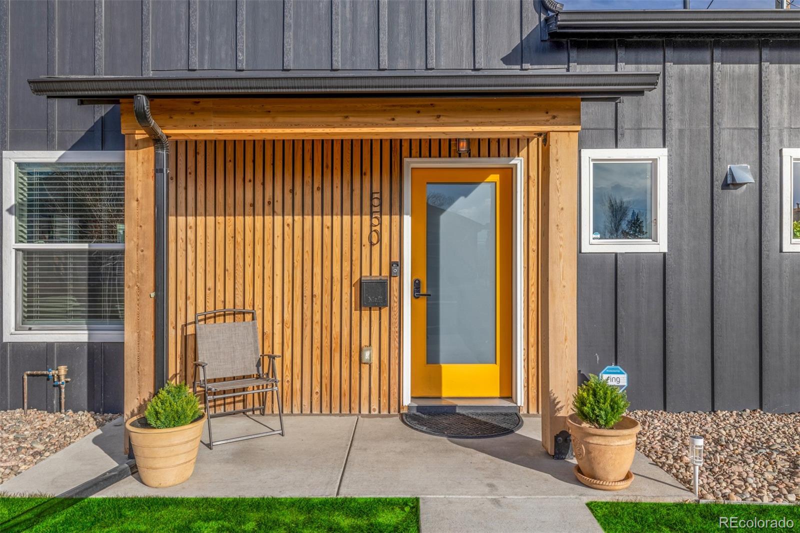 MLS Image #3 for 550 s raleigh street,denver, Colorado
