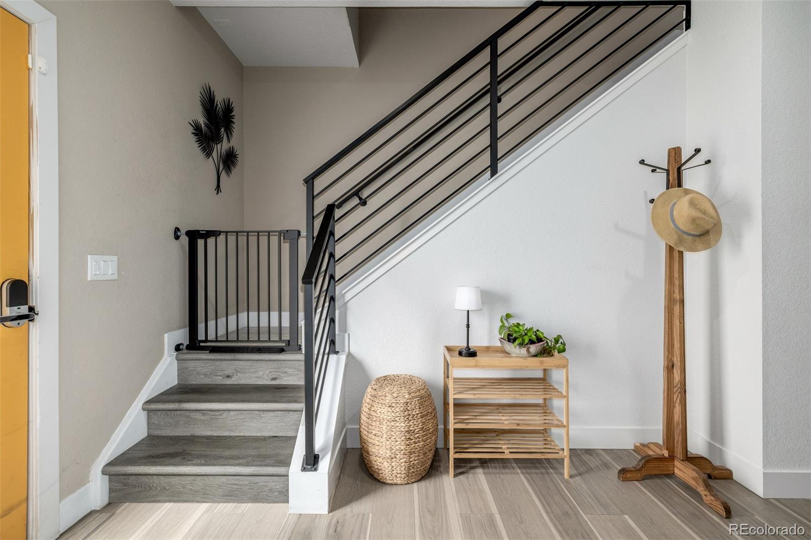 MLS Image #4 for 550 s raleigh street,denver, Colorado