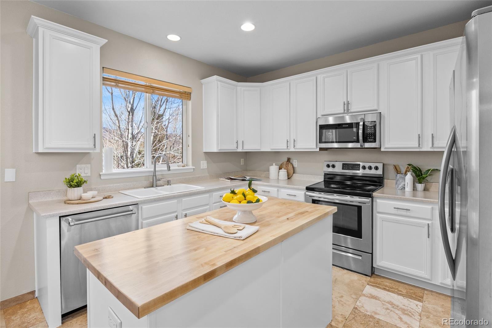 MLS Image #11 for 7649  bison court,littleton, Colorado