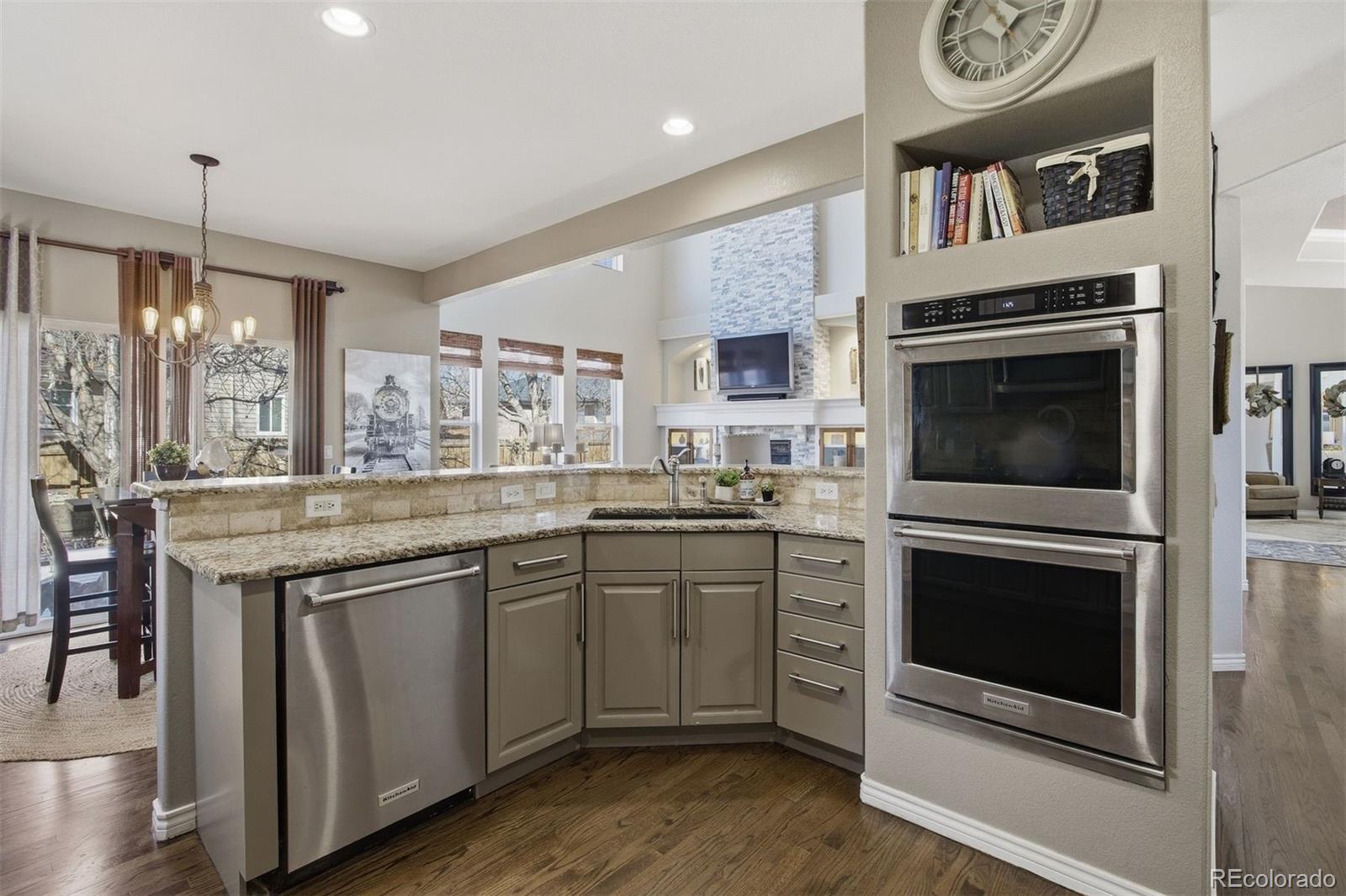 MLS Image #11 for 14833 e lake place,centennial, Colorado