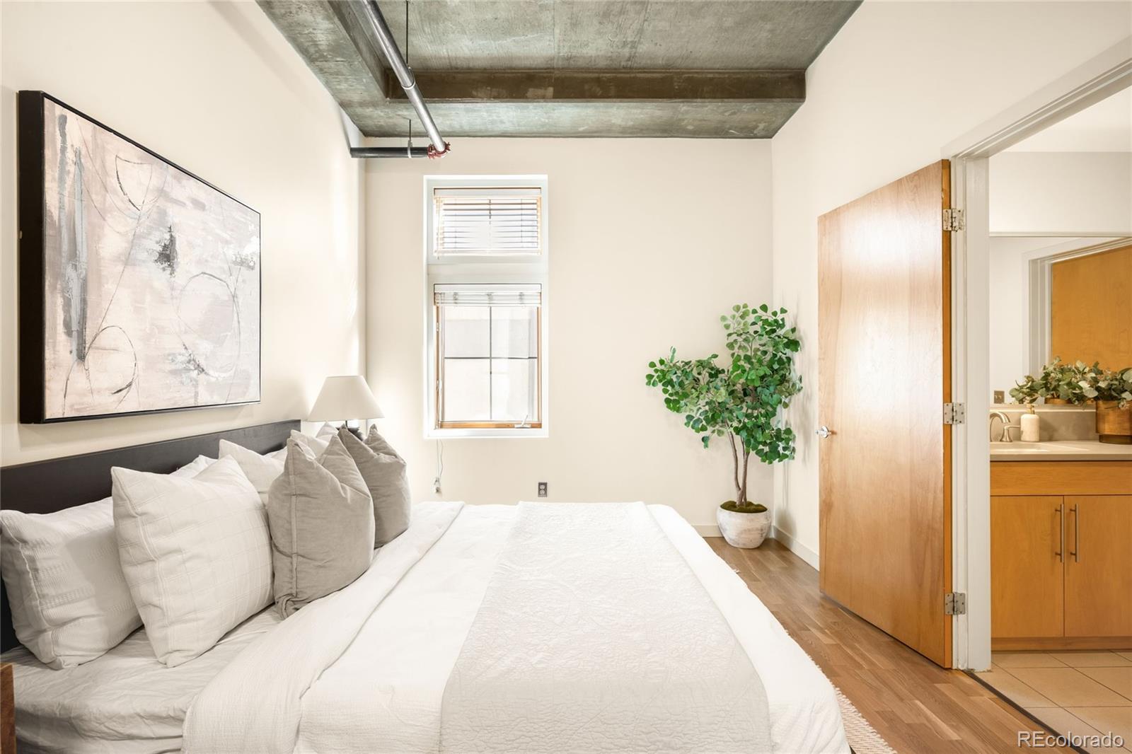 MLS Image #10 for 1925 w 32nd avenue 203,denver, Colorado