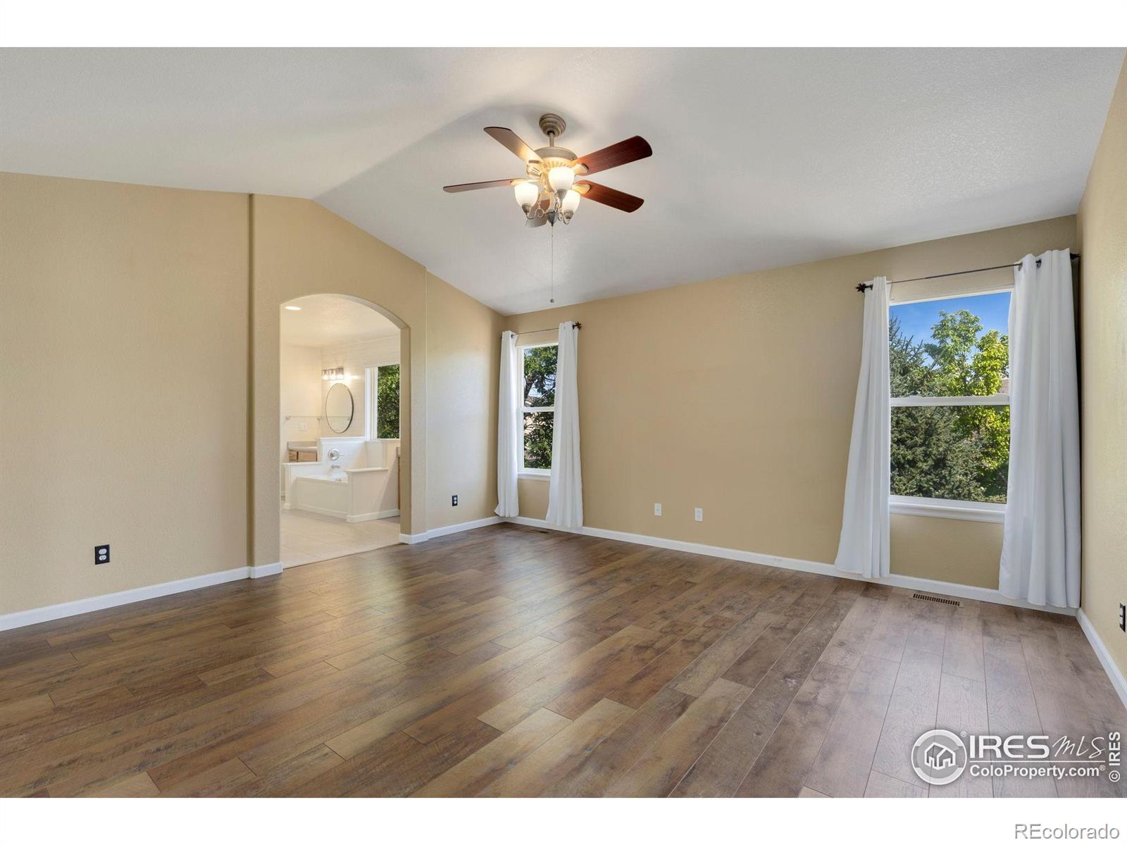 MLS Image #22 for 2010  glenarbor court,longmont, Colorado