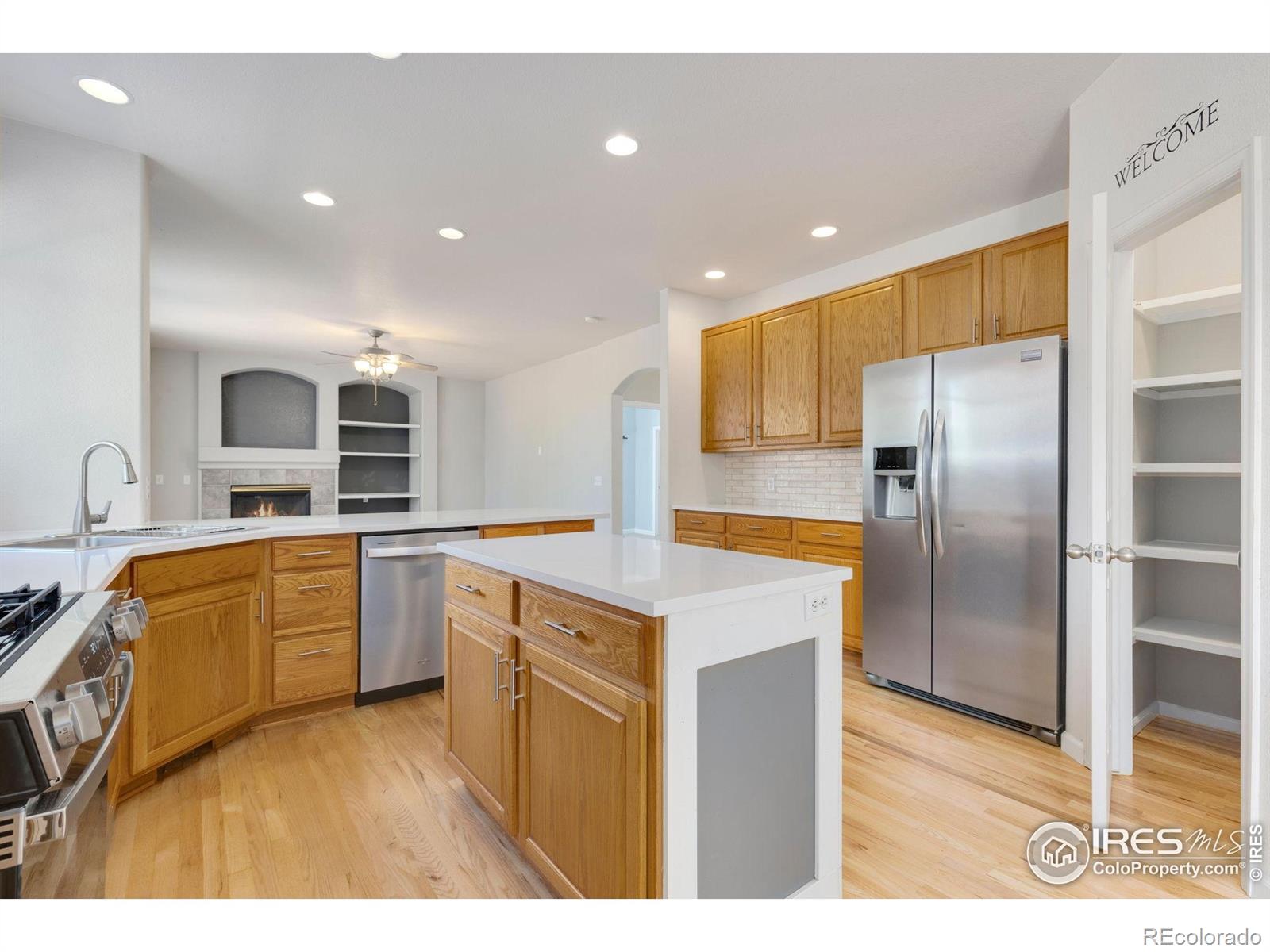 MLS Image #9 for 2010  glenarbor court,longmont, Colorado