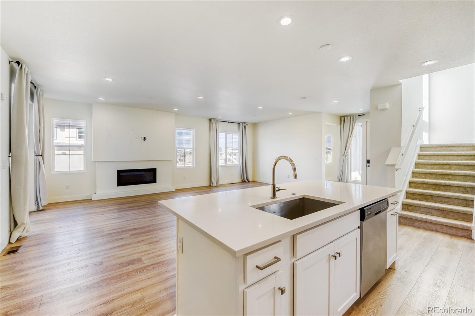 MLS Image #8 for 8733  arriba drive,littleton, Colorado