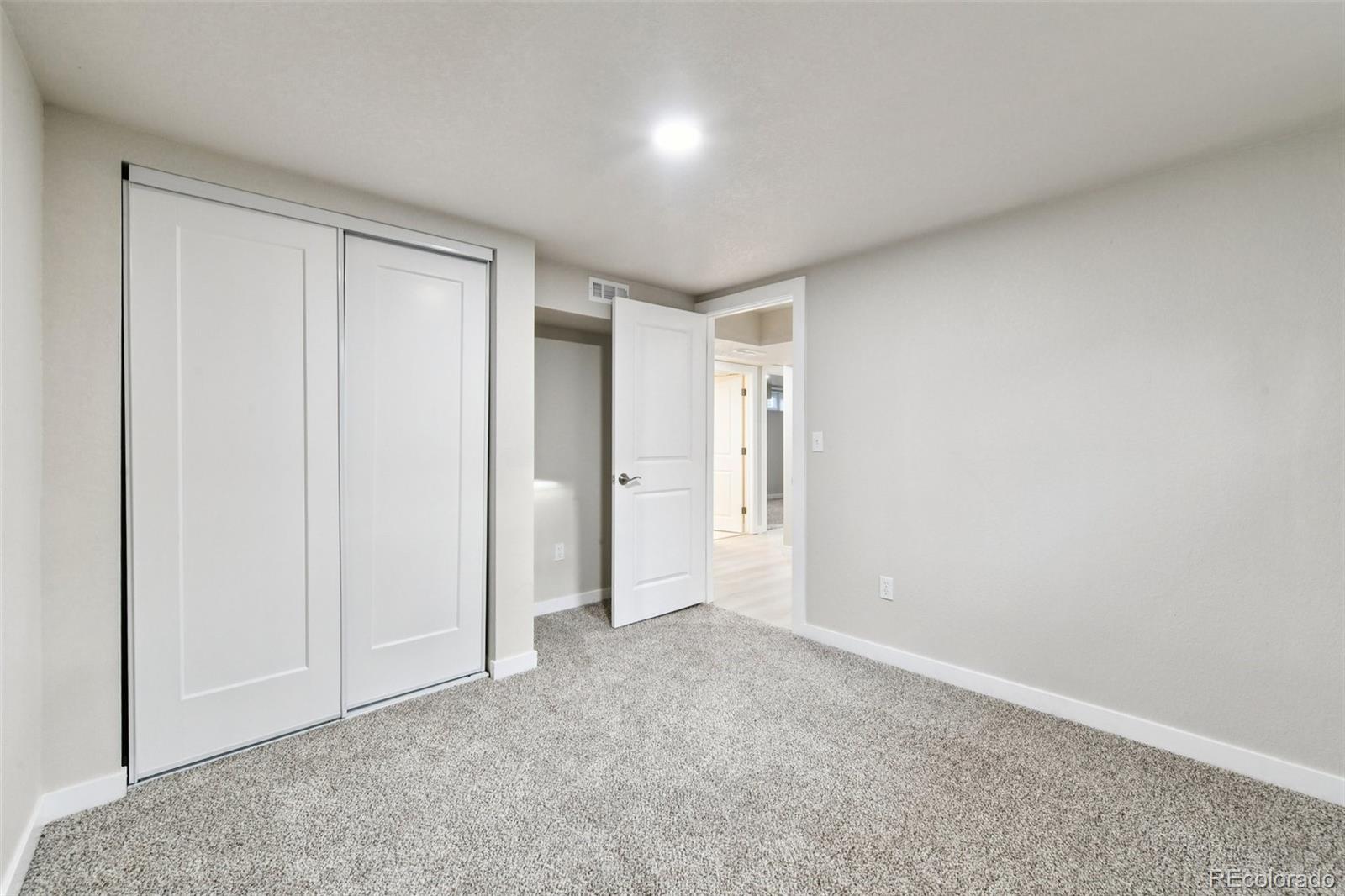 MLS Image #18 for 225  tucson street,aurora, Colorado