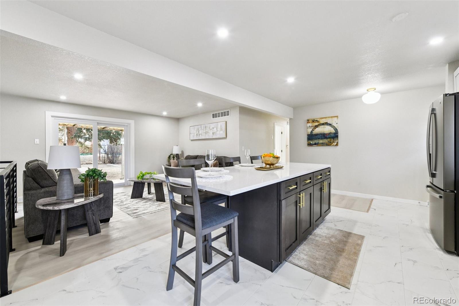 MLS Image #7 for 225  tucson street,aurora, Colorado