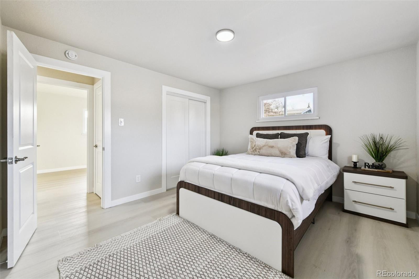MLS Image #9 for 225  tucson street,aurora, Colorado