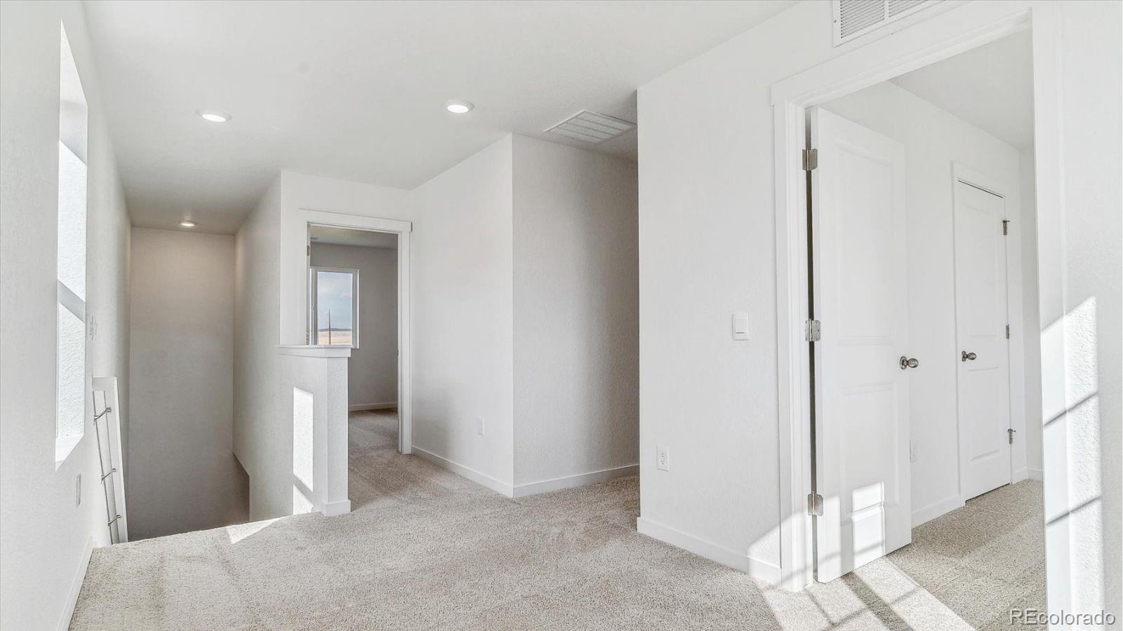 MLS Image #14 for 11643  reagan ridge drive,colorado springs, Colorado