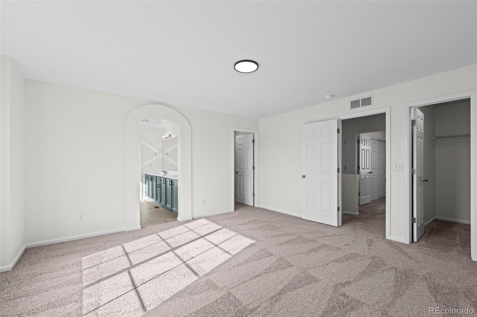 MLS Image #16 for 18605 e 47th avenue,denver, Colorado