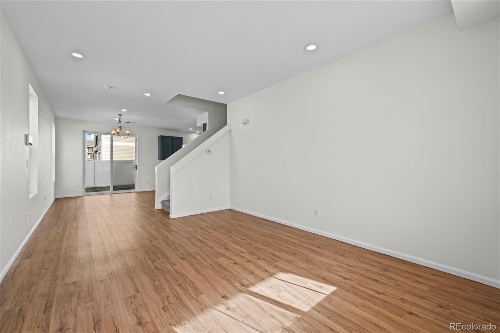 MLS Image #5 for 18605 e 47th avenue,denver, Colorado
