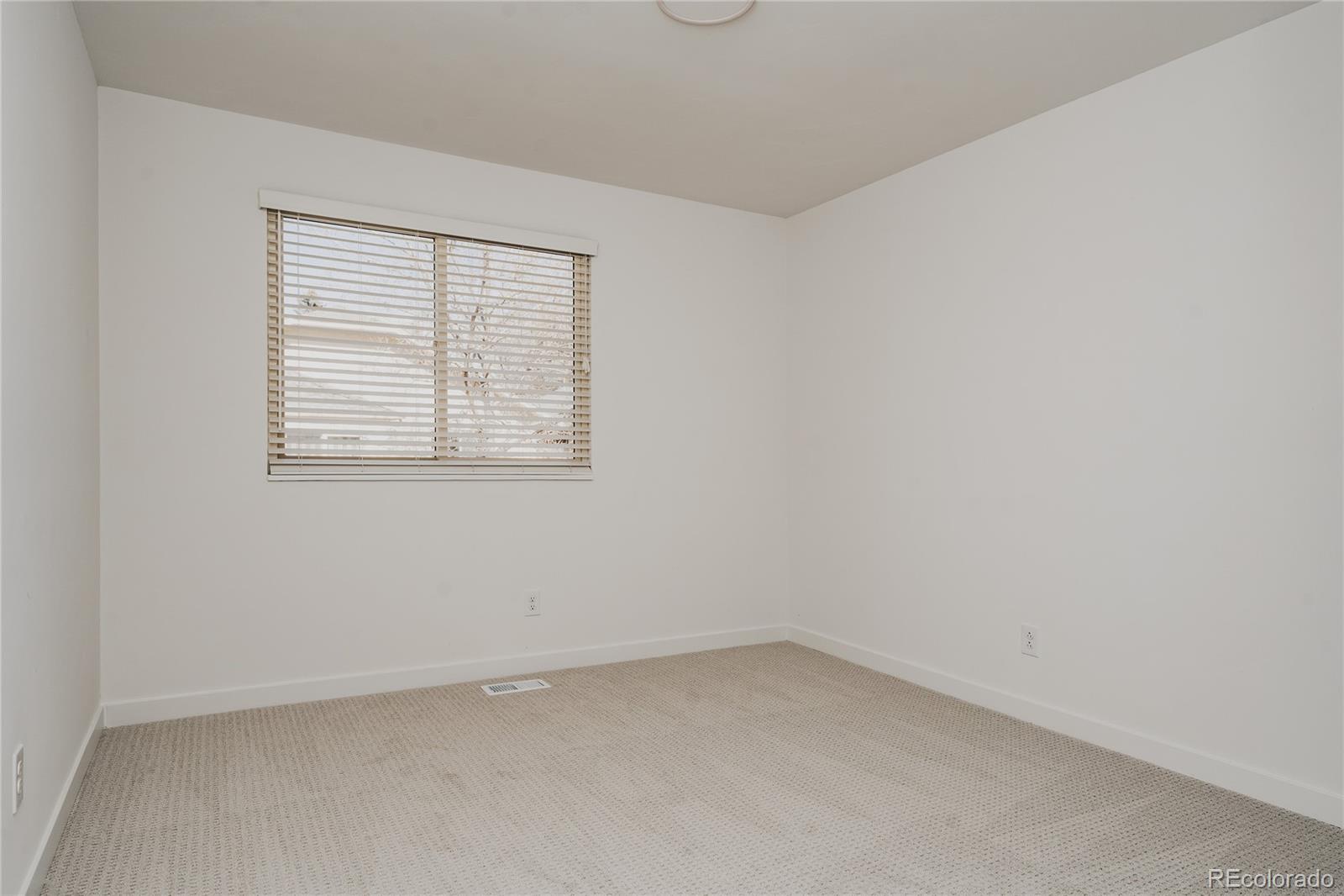 MLS Image #21 for 3316  camden drive,longmont, Colorado