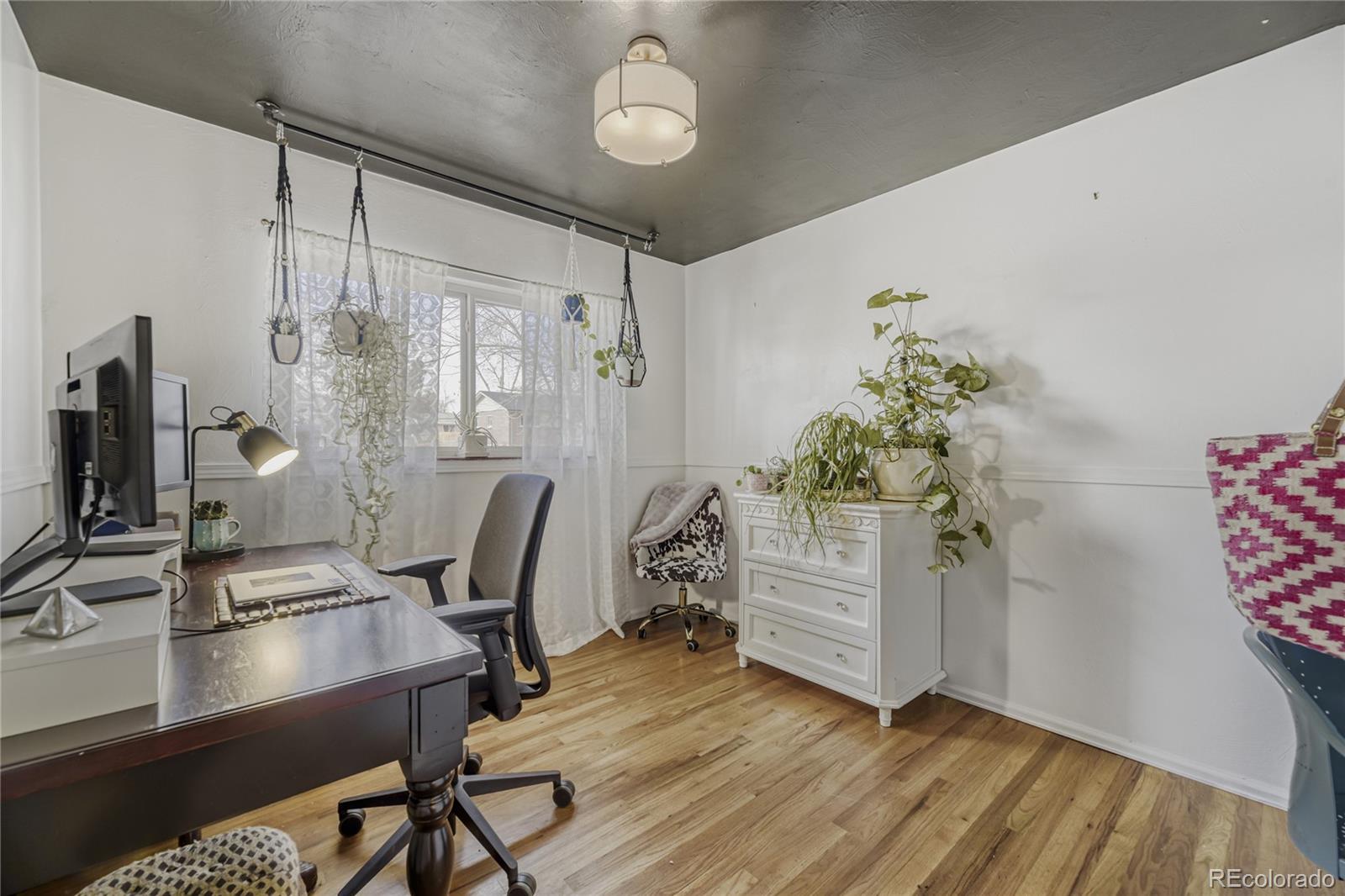 MLS Image #14 for 2924 s zurich court,denver, Colorado