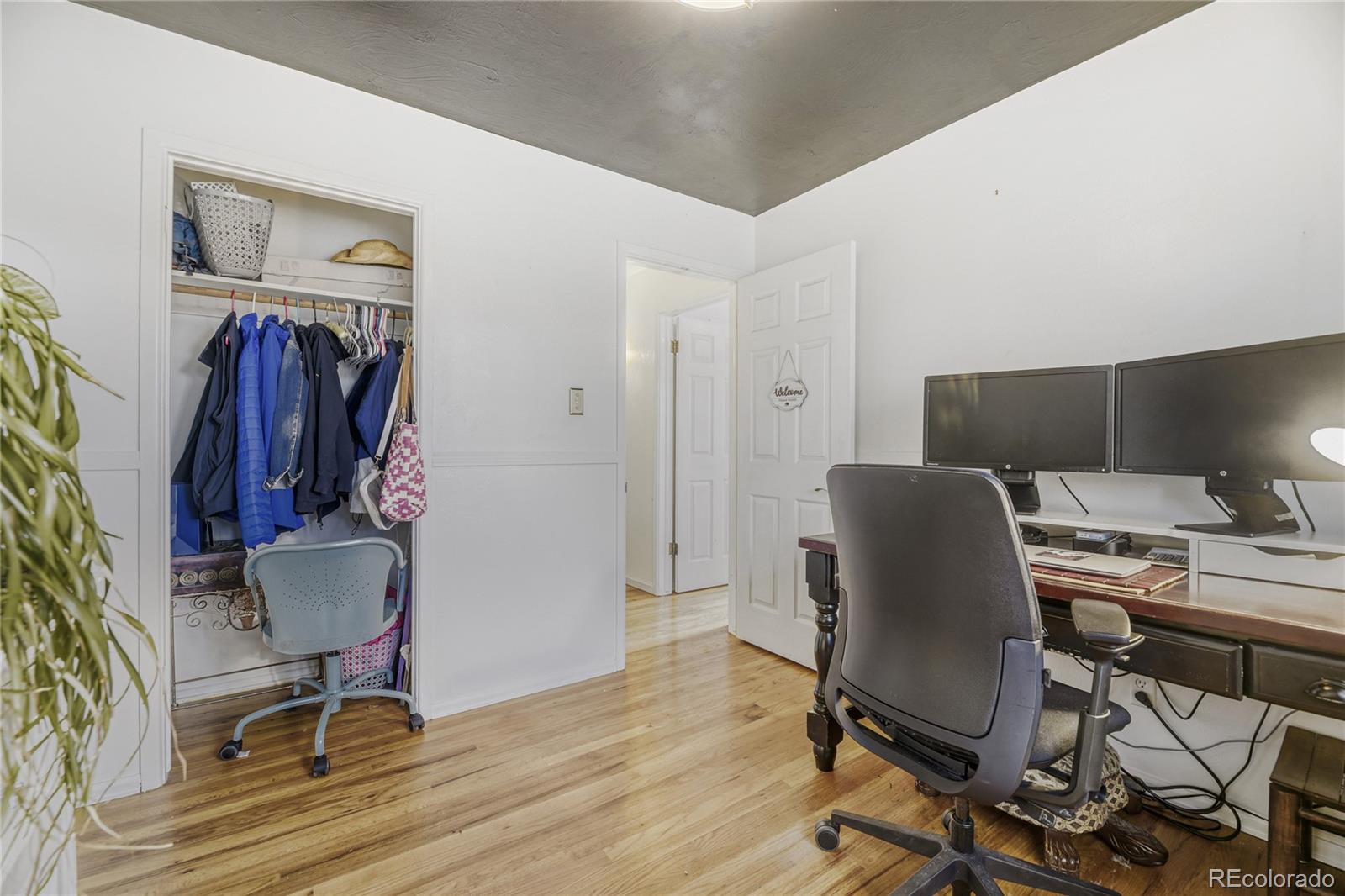 MLS Image #16 for 2924 s zurich court,denver, Colorado