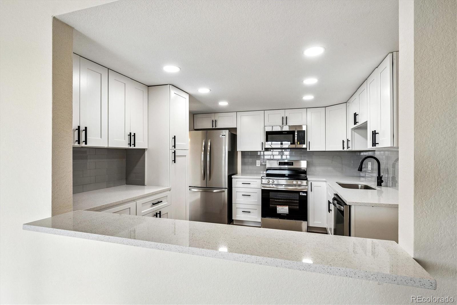MLS Image #6 for 13850 e marina drive 401,aurora, Colorado