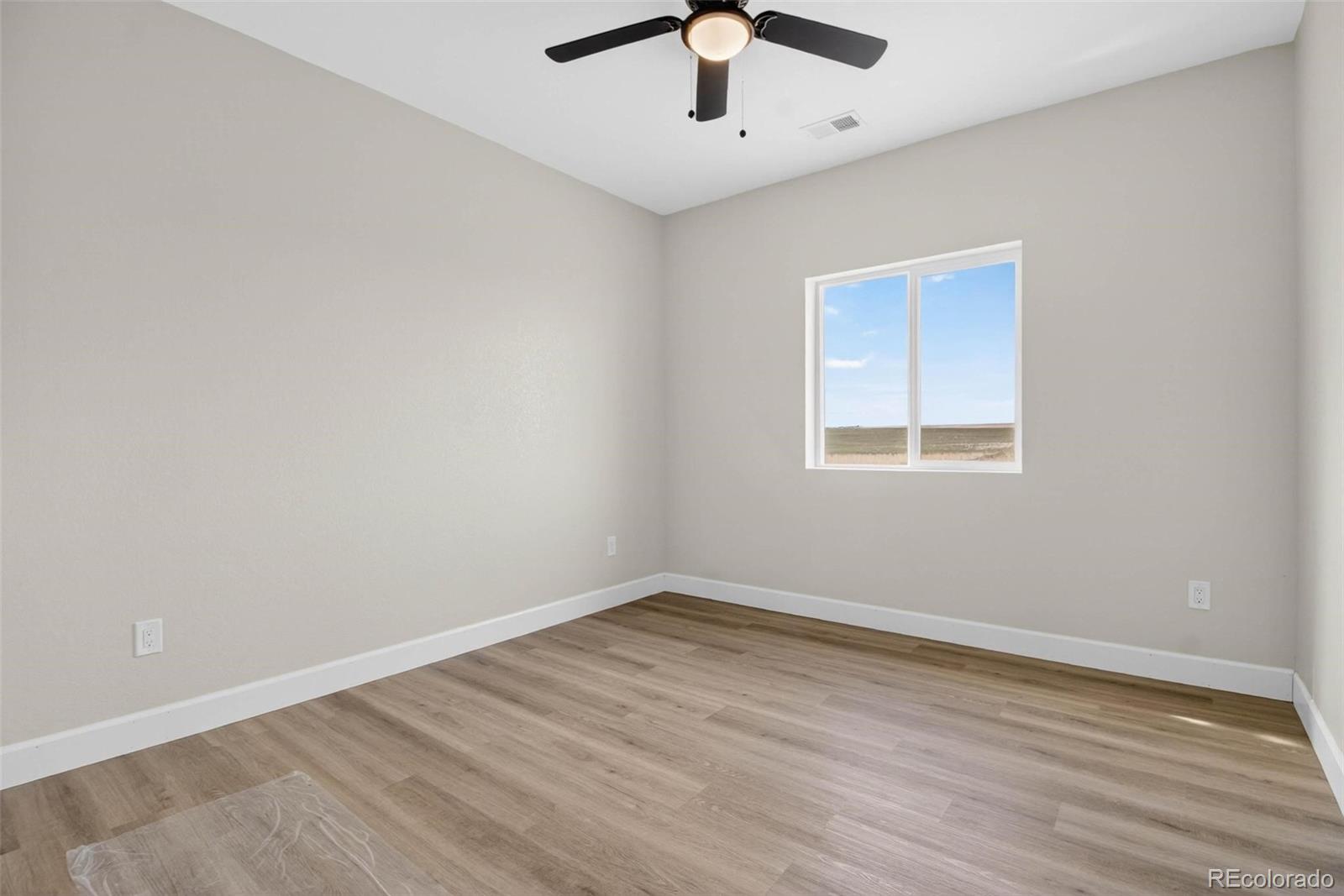 MLS Image #10 for 61800 e 32nd court,strasburg, Colorado