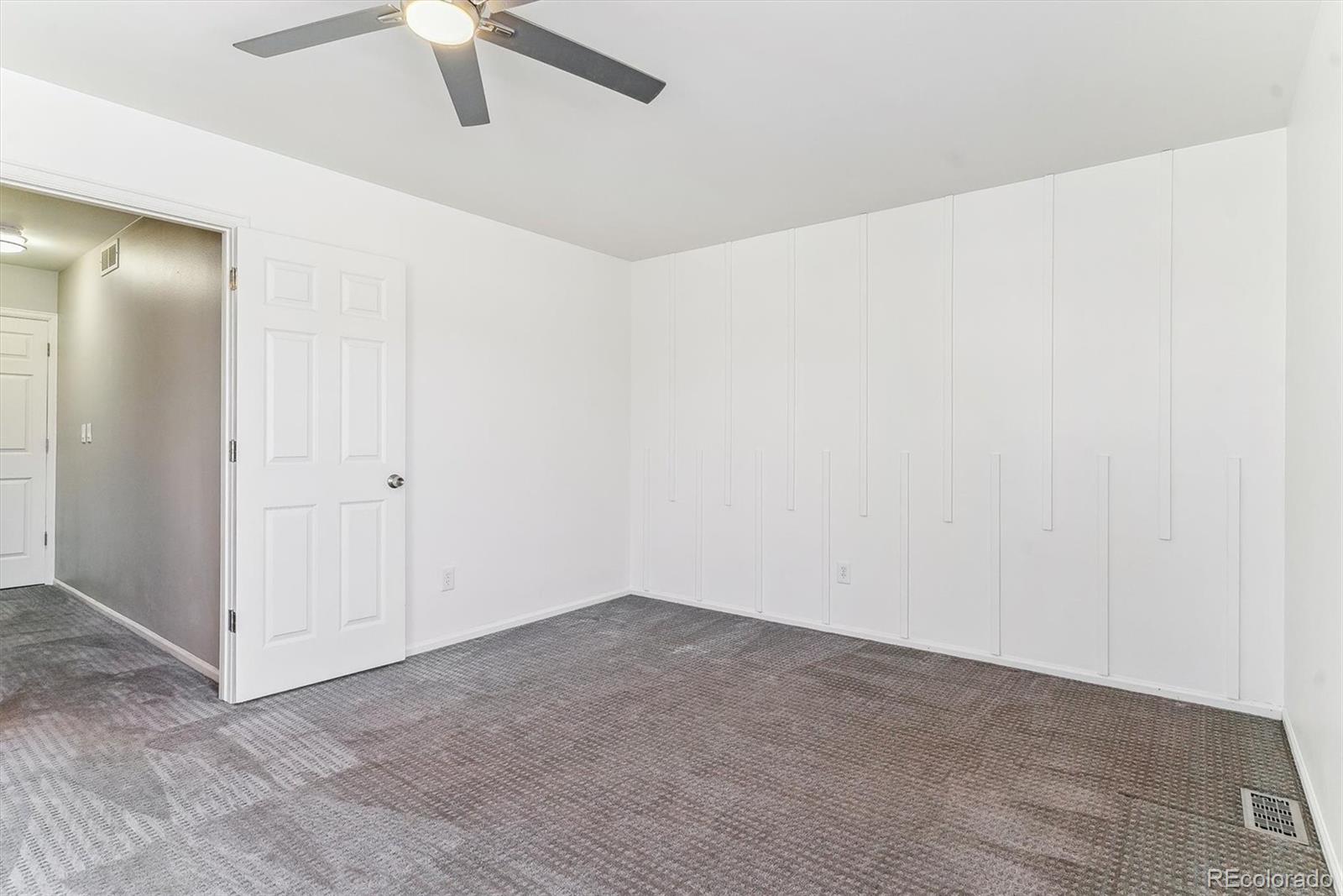 MLS Image #14 for 1550 s syracuse street,denver, Colorado