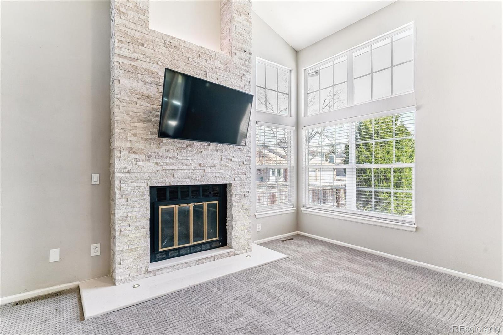MLS Image #3 for 1550 s syracuse street,denver, Colorado