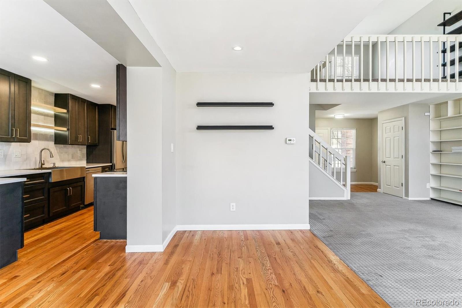 MLS Image #4 for 1550 s syracuse street,denver, Colorado