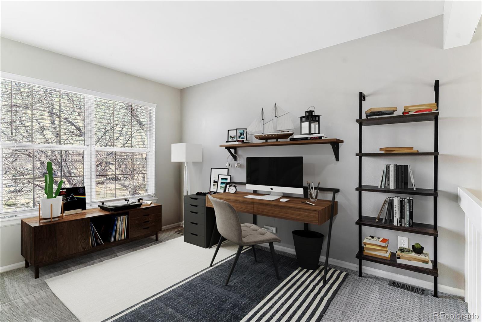 MLS Image #9 for 1550 s syracuse street,denver, Colorado