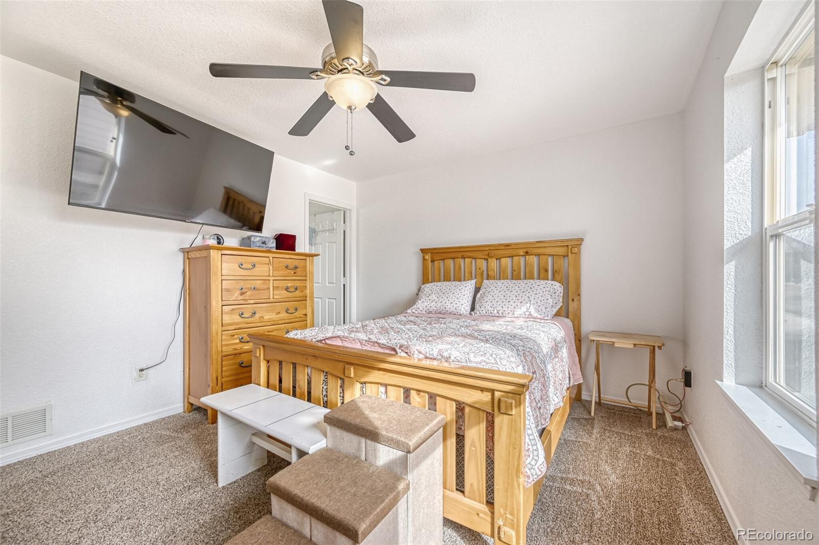 MLS Image #15 for 1055  sunrise circle,dacono, Colorado
